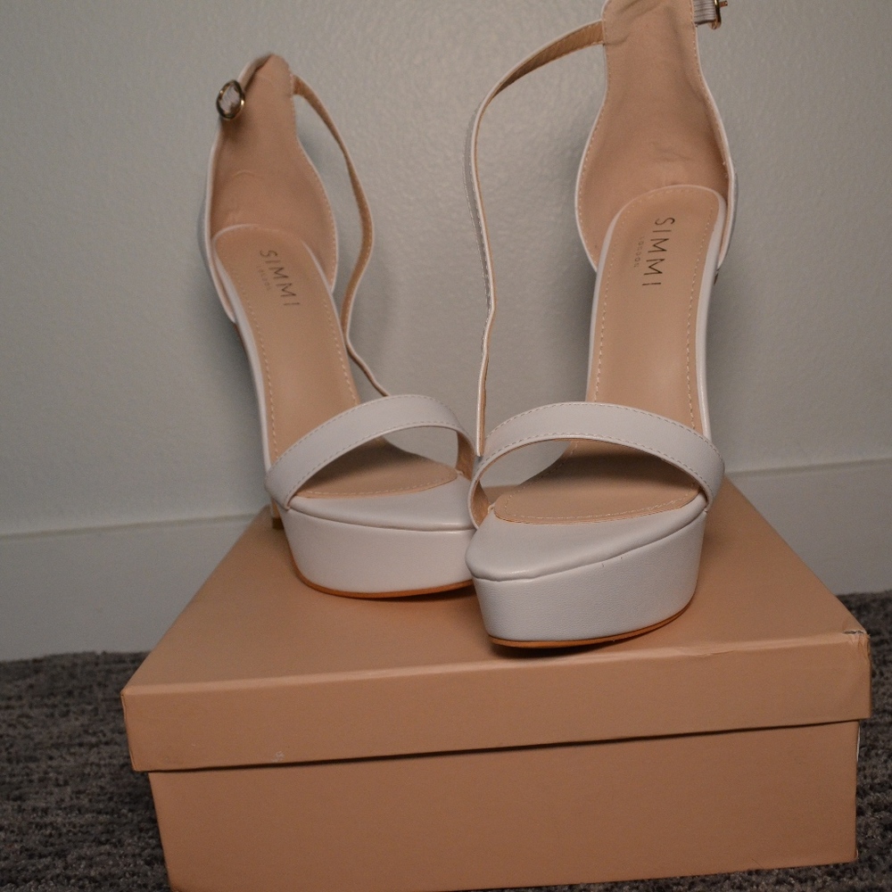 NEW Platform Simmi high heels